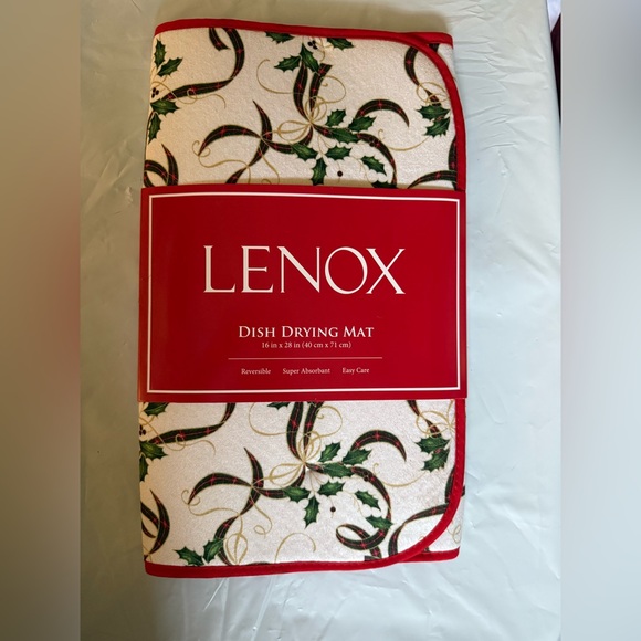 Lenox Cream and Green Holly Reversible Padded Dish Drying Mat 16x28” new - Picture 1 of 2